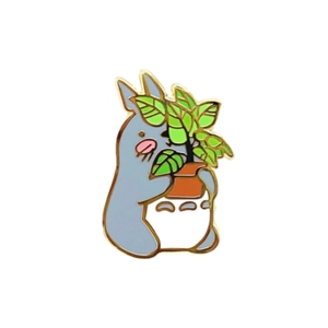 我的邻居龙猫珐琅别针的动画为任何服装定制你的别针随时工厂生产别针增添了一抹魅力