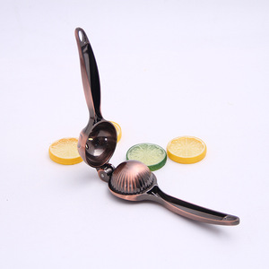 <span class=keywords><strong>Antique</strong></span> Brass Zinc Alloy Lemon Squeezer Hand Press Fruit <span class=keywords><strong>Juicer</strong></span> Metal Orange Lemon Juice Maker para Home Kitchen Restaurant - Product Image 5