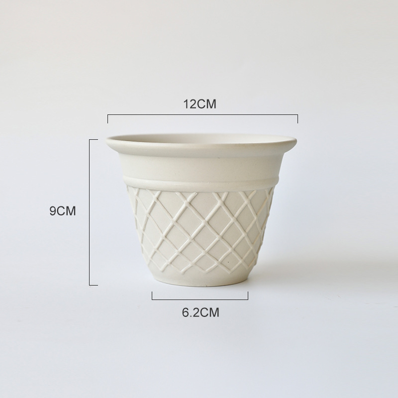 Mini cone flowerpot clay