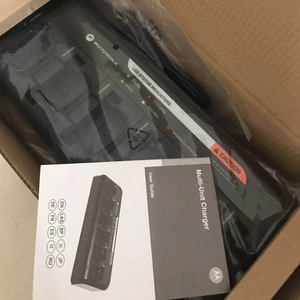 DP1400 XIR P3688 DEP450 DP4800双方向ラジオ6ウェイバンクデスクトップ充電器工場価格6-in-1バッテリー充電器 - Product Image 5