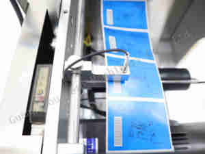 Manuelle Etikett ier maschine für runde Flaschen mit Datums code Hands teuerung Horizontales Fläschchen Etikett ier gerät für kleine Flaschen - Product Image 5