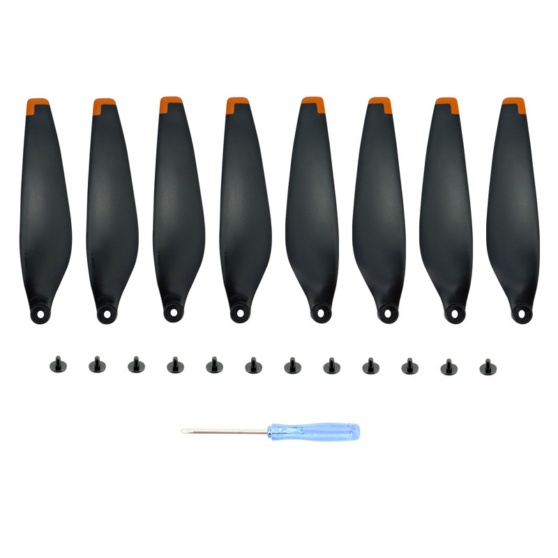 Deux paires noir bord orange