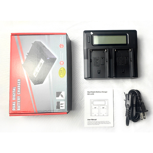 2スロットのユニバーサルスマートLEDバッテリー充電器QC3.020W出力電力ABS素材電話およびラップトップ用の2 x USBポート - Product Image 3