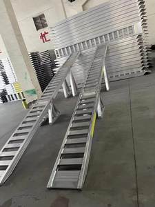 High Quality Factory Price 5 T Hydraulic <strong>Ramp</strong> Non-Skid Cleats High-Strength Aluminum <strong>Ramp</strong> Loading Mobile Loading Yard <strong>Ramp</strong> - Product Image 6