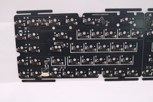 Factory Custom <strong>Keyboard</strong> PCB Board MX Switch Hot-Swap/RGB Support/ USB-C Wired QMK/VIA Firmware PCBA For Gaming <strong>Keyboard</strong> - Product Image 3