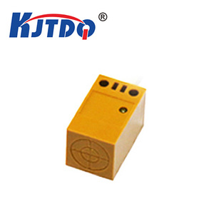 Kjt הסיטונאי 3 תיל npn pnp 10-36v dc מרחק טווח חישה 5mm y17 ריבועית מרובע