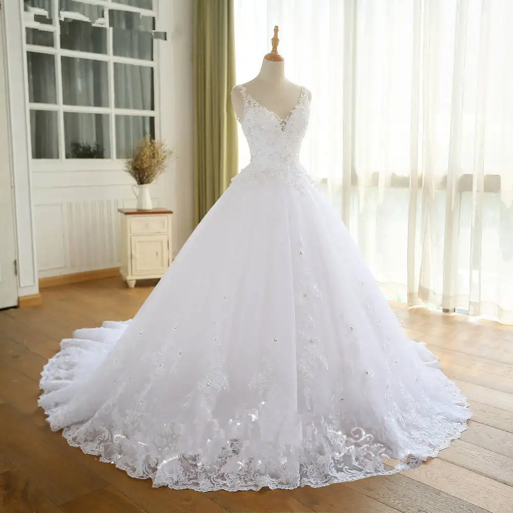 Gaun Prom Renda Antik Cantik dengan Berlian Pengantin V-Neck Gaun Pengantin Putih Gaun Pesta