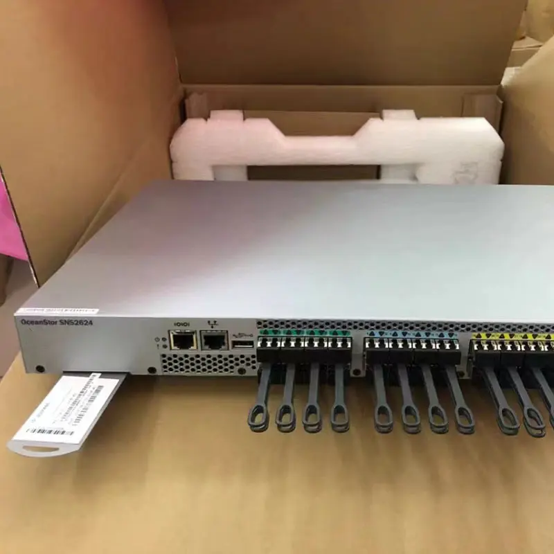 OceanStor SNS2624 SNS3664 SNS3696E Storage Switch with Fiber Optic Technology SNMP and LACP Function