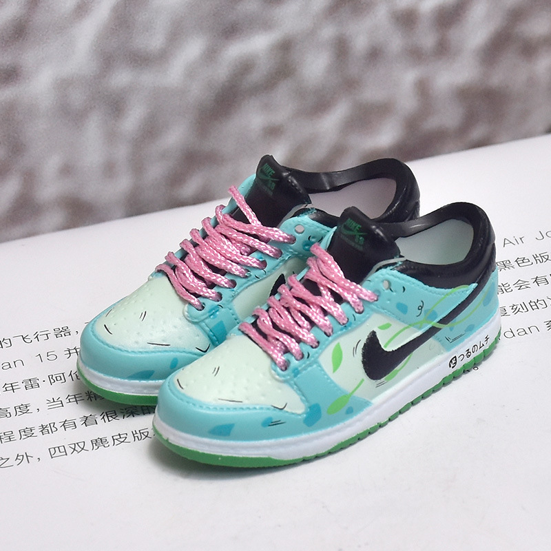 Par de zapatos Dunk Bulbasaur-bare