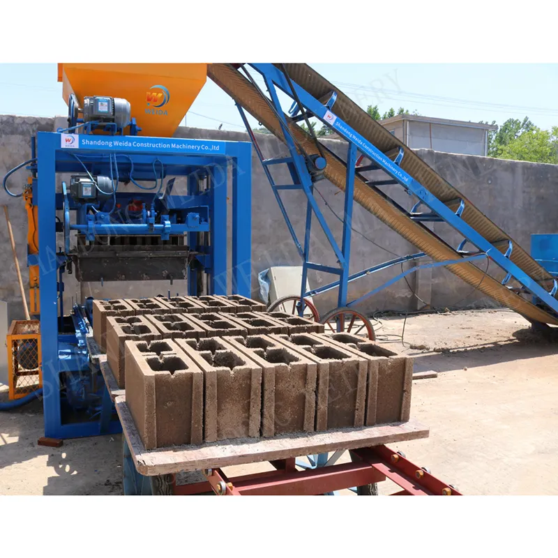Grande vente Qtj4-40 hydraulique automatique ciment béton creux couleur finisseur brique bloc presse faisant la machine entièrement automatique