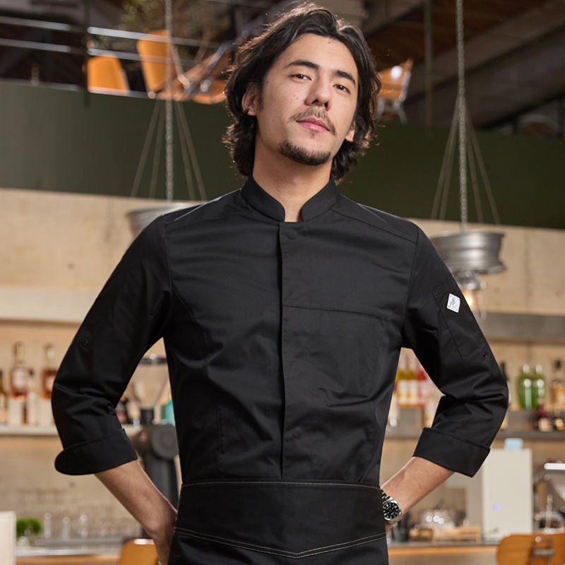 Top noir à manches longues