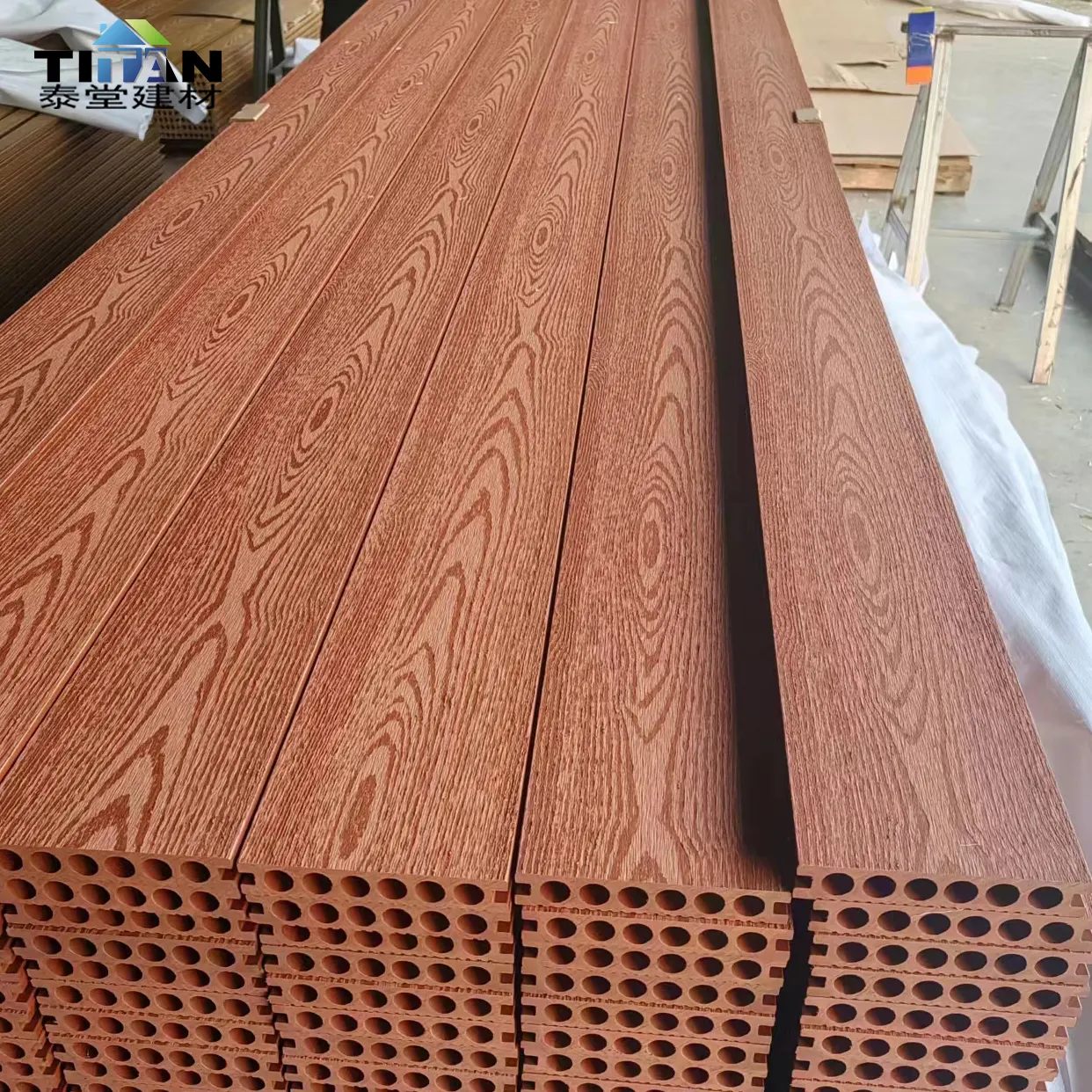 Piso de madeira sintética laminado Suelo Wpc para exterior Wpc de acabamento liso