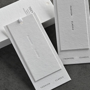 Etiquetas colgantes de ropa baratas, diseño personalizado, Impresión de nombre, logotipo, ropa de papel, etiquetas colgantes de lujo con cuerda - Product Image 4