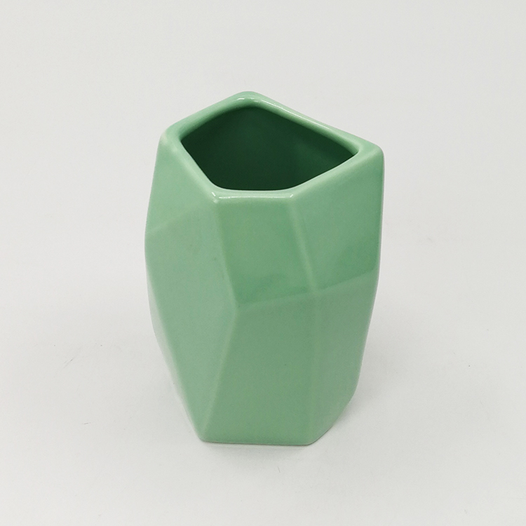 shallow green