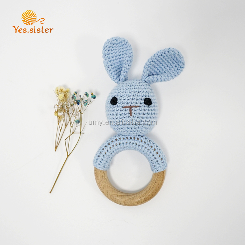 7cm wood ring bunny