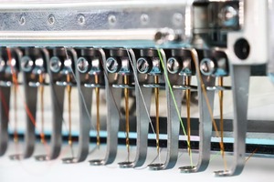 Hochgeschwindigkeits-programmier bare Stick maschine mit 1200 U/min Automatisch langlebiges, vielseitiges Kappen hemd Neuer Motor inklusive Lager pumpe - Product Image 4