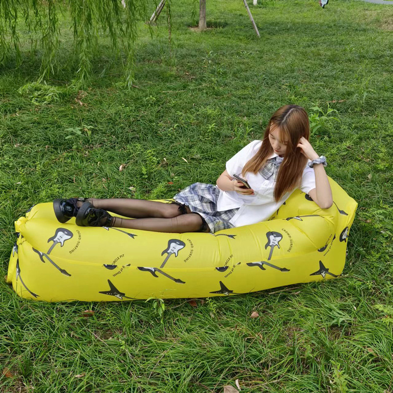 Modelo de almohada para guitarra