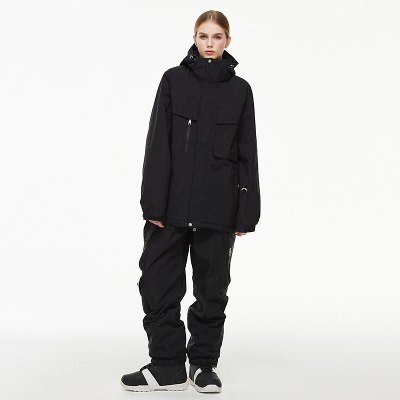 Women black+black