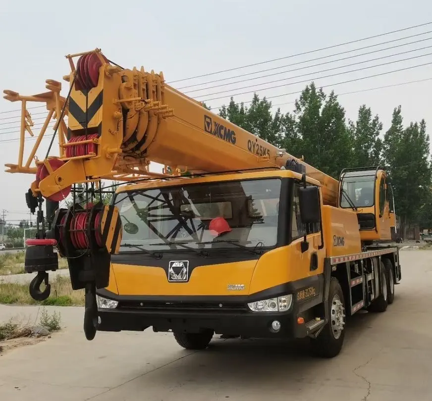 사용 된 xcm'g 트럭 크레인, 중국 브랜드 25/50/70 톤 용량 트럭 크레인 판매