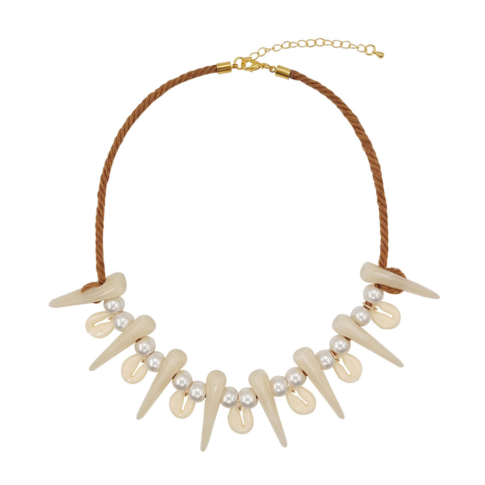 Necklace b white