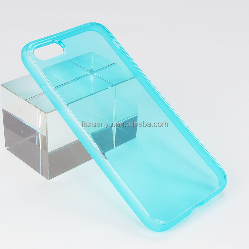 Blu ciano trasparente