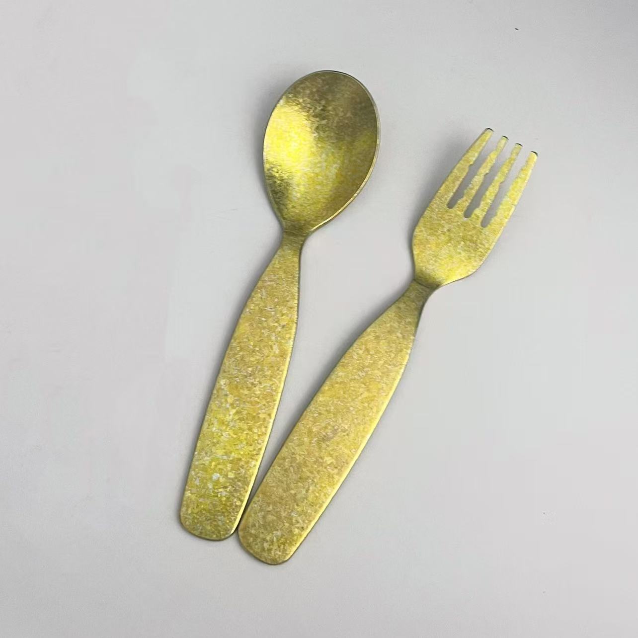ช้อนและส้อมสำหรับเด็กทำจากไทเทเนียมบริสุทธิ์ - Ice Flower Gold