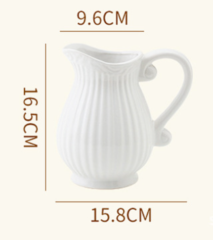 Pot à lait blanc élégant de style français