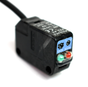 Genuine Original PZ2-42 <strong>Diffuse</strong> <strong>Reflection</strong> Type <strong>Sensor</strong>, with Stable Power Supply of 12-24V. - Product Image 1