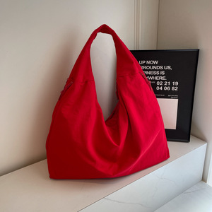 大容量流浪汉手提包单肩包时尚懒人风格双柄涤纶衬里通勤包 - Product Image 5