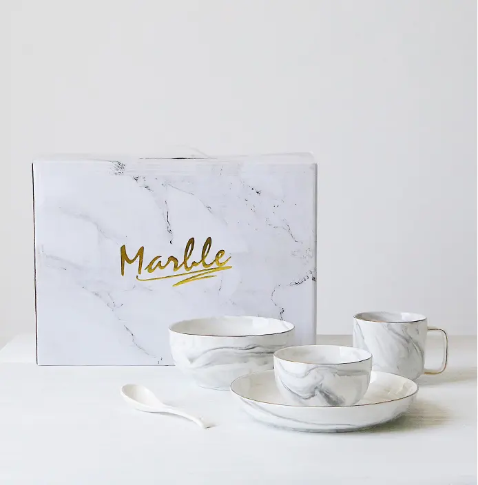 Veweet — ensemble de assiettes de luxe en porcelaine, avec logo personnalisé, style européen, motif marbre royal, socle doré, vente en gros