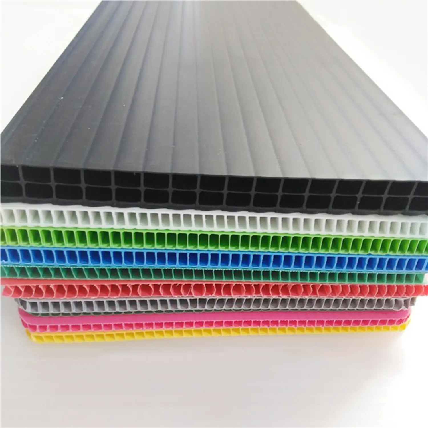 מותאם אישית CMKY צבע פלסטיק יריעת קירוי קורפלוט גלי אנטי UV PP מוצרים