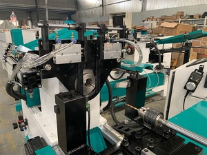 Alimentazione automatica carico scarico tornitura taglio mini cnc lavorazione del legno tornio tornio cnc tornio per legno - Product Image 4
