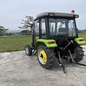 农民用便宜的4WD 25HP/30HP/40HP/50HP/60HP/70HP迷你拖拉机