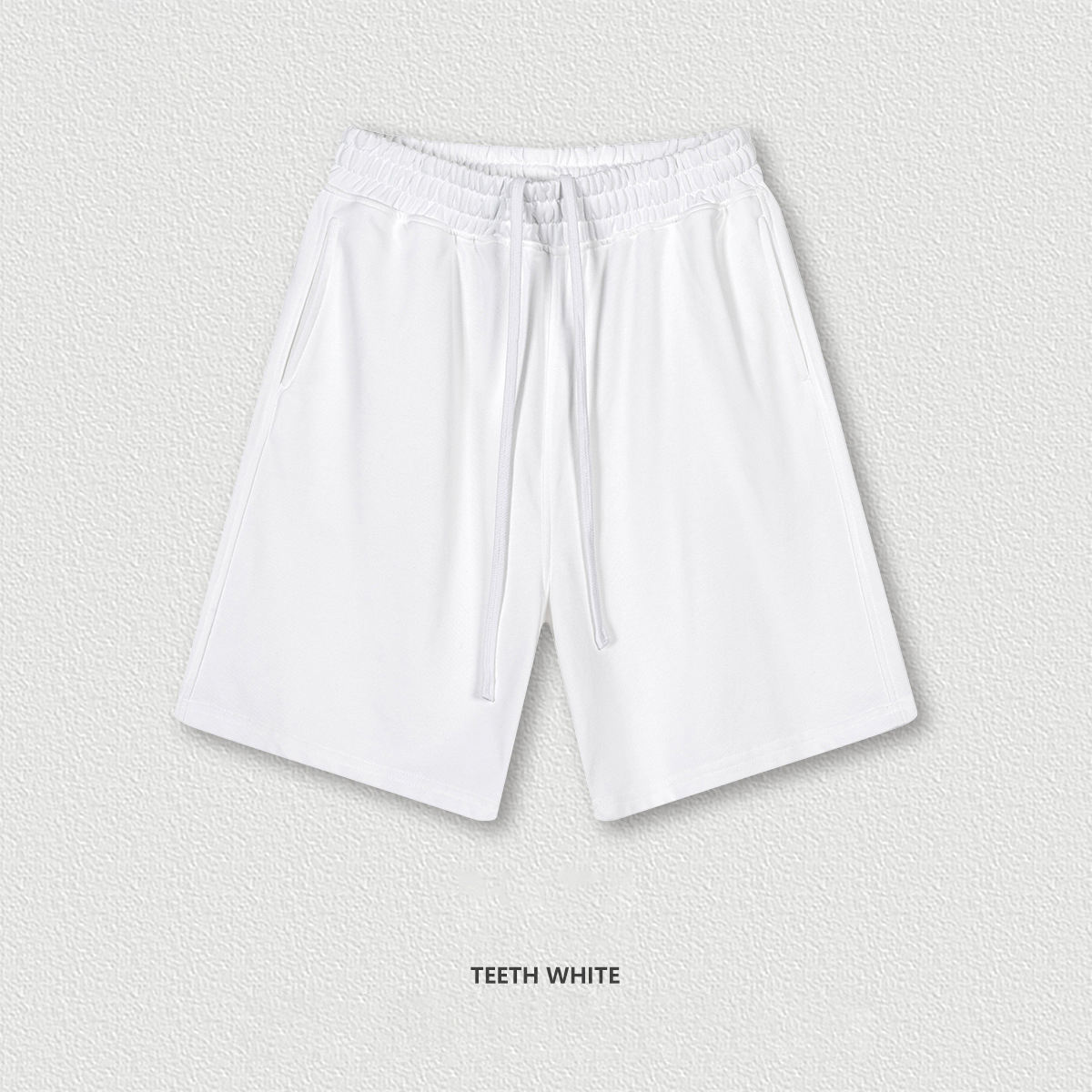 TEETH WHITE-Pantalones cortos