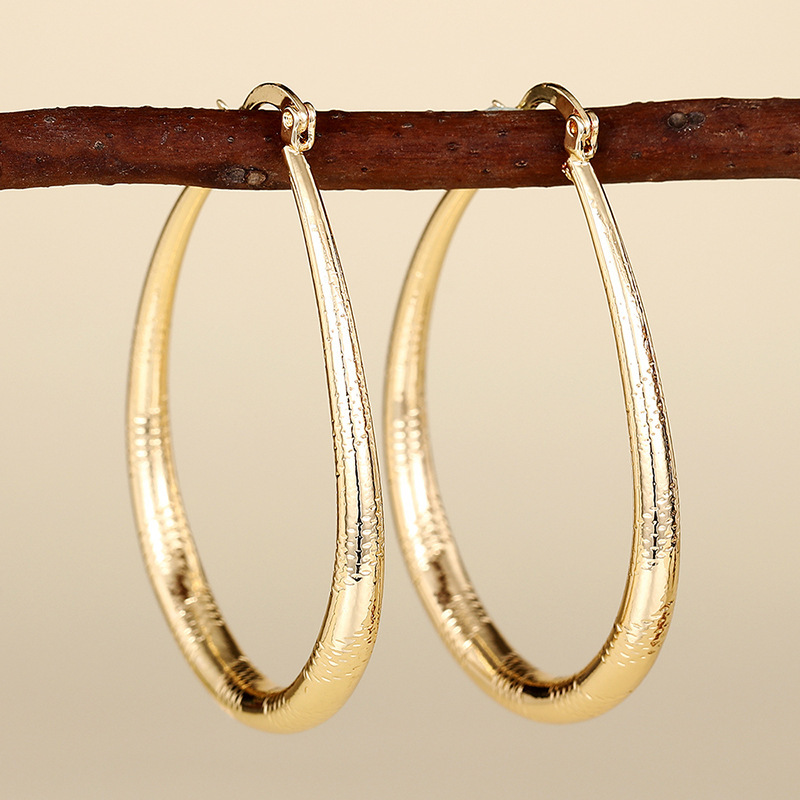 E4409 yellow gold