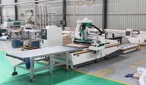 Linea di produzione macchina da taglio cnc per mobili in legno carico automatico scarico lavorazione del legno 1325 atc nesting cnc router machine