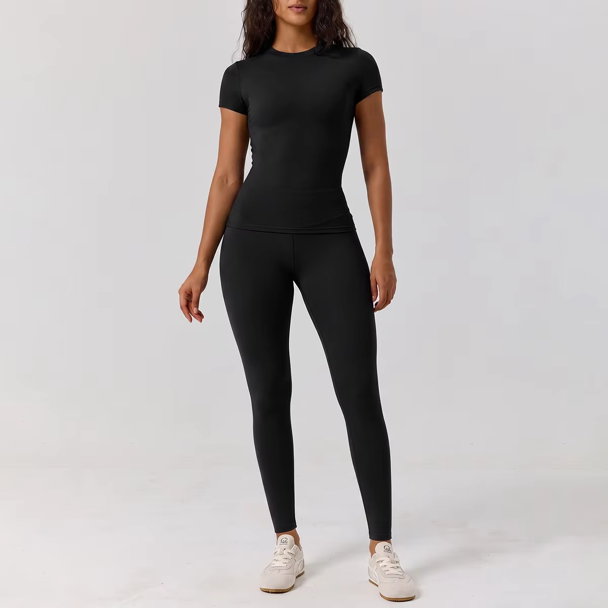 Pantalon noir à manches courtes