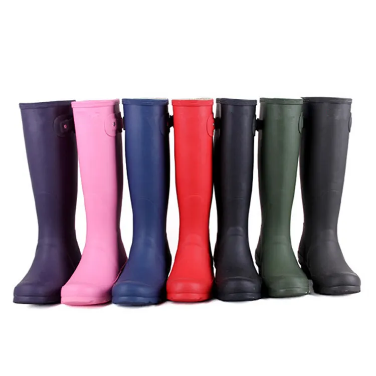 Il Design alla moda varia gli stivali da pioggia di colore per le scarpe da pioggia impermeabili delle ragazze delle donne