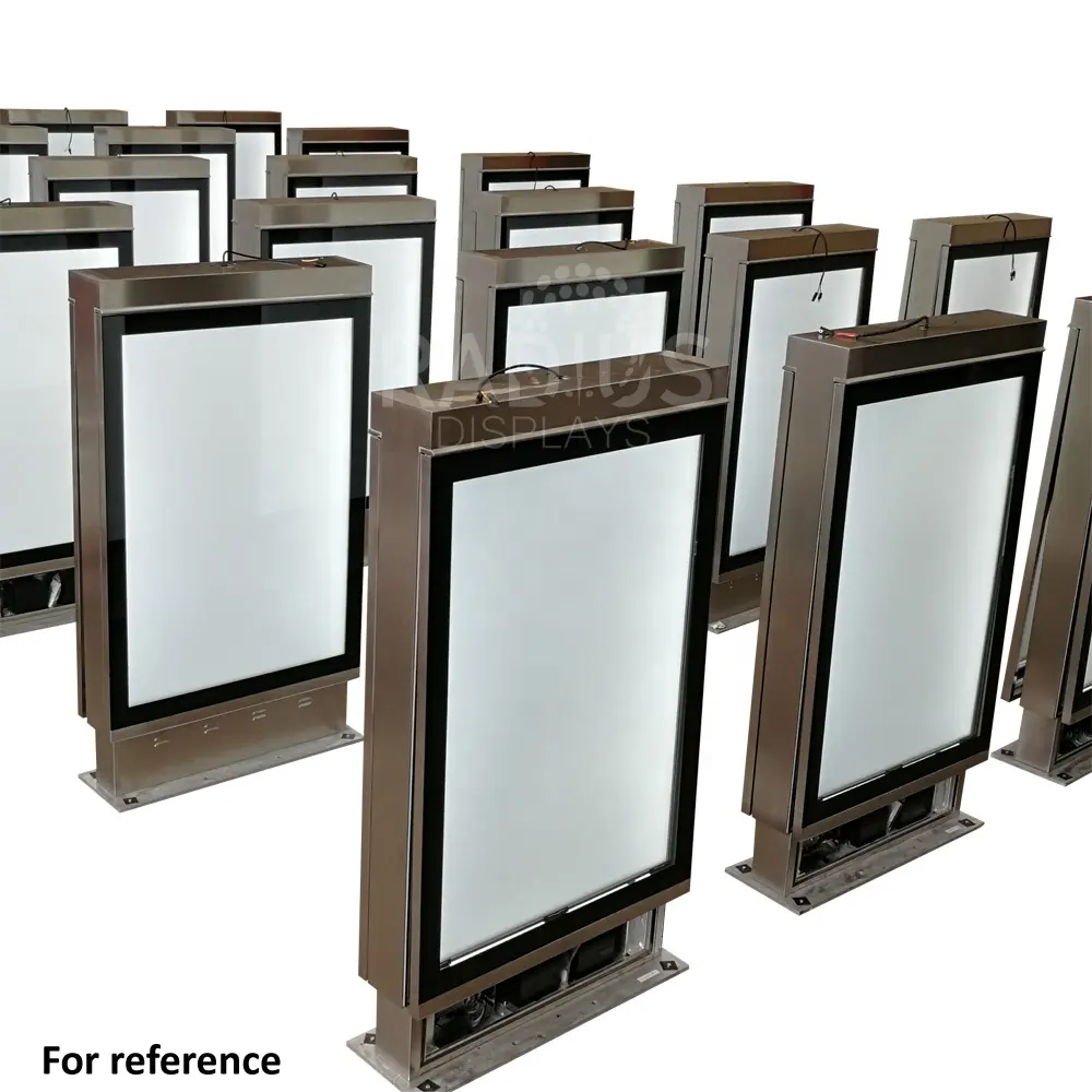 Caja de anuncios de doble cara para exteriores, póster estático con luz trasera LED de alto brillo, recargable por energía Solar