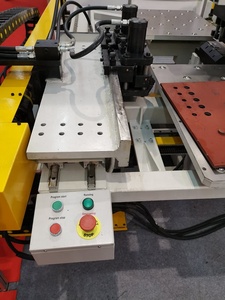 De alta velocidad de la placa del CNC de la máquina de perforación con estampado modelo de función BNC100