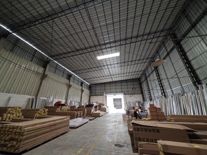 Modern <span class=keywords><strong>PVC</strong></span> tavan köşe Trim yeni varış plastik kiremit kenar Trim için kapalı mutfak banyo Villa dekorasyon <span class=keywords><strong>PVC</strong></span> profiller