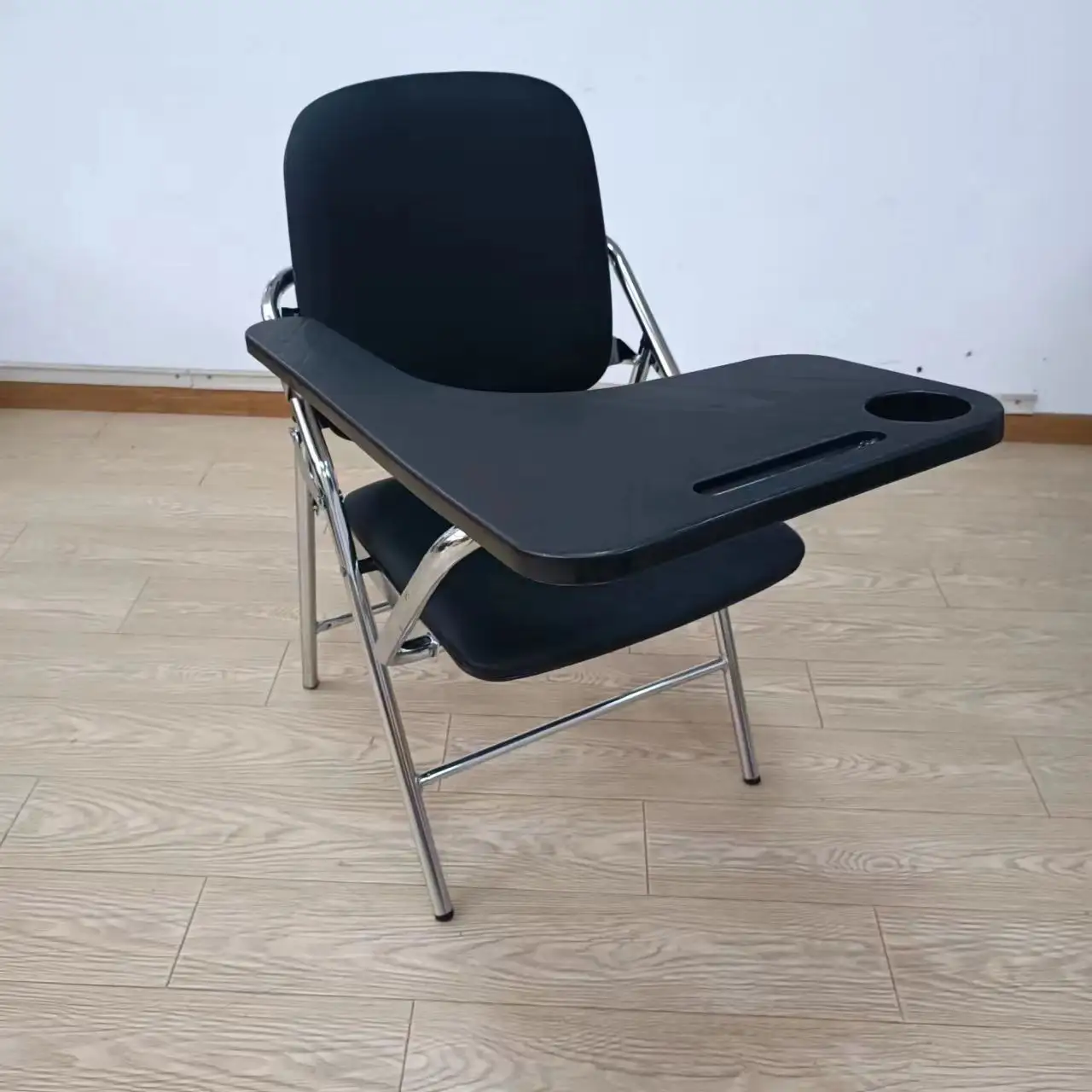Metal cromado dobrável formação reunião estudo couro cadeira com escrita mesa