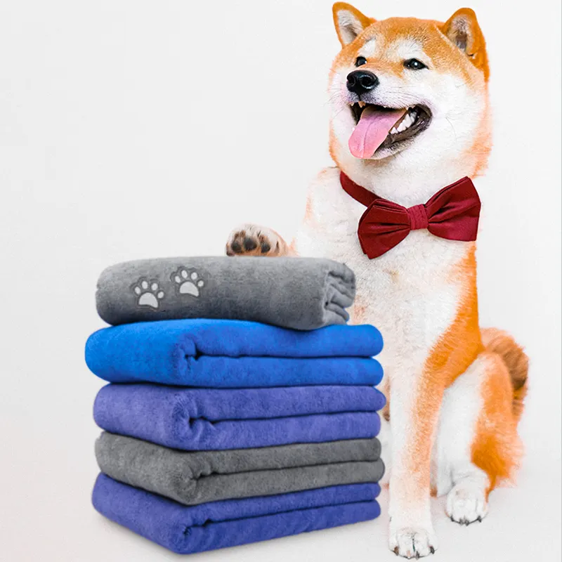 Custom Groothandel Cartoon Logo Bad Huisdier Handdoek Wasbaar Snel Droog Absorberende Geborduurde Print Microfiber Hond Handdoek