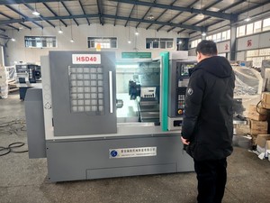 Curso de programación de torno CNC HSD40 Máquina combinada de torno CNC - Product Image 5