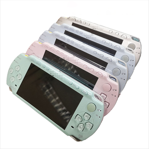 プロ仕様のバッテリー付き充電器と再生されたハンドヘルドゲームプレーヤーコンソールプレイステーションPSP2000ゲームコンソール用