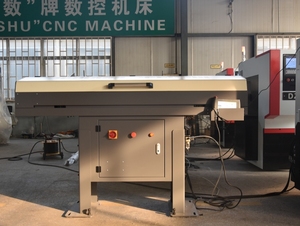 Máquina de torno CNC personalizada CK6136A CK6140A Torno CNC de programación de uso doméstico a la venta - Product Image 5