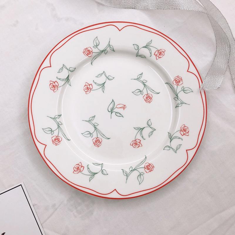 assiette blanche de 8 pouces