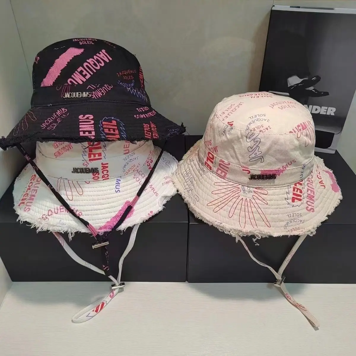 Chapéu de balde de metal com letras para mulheres, chapéu de pescador com borda irregular e corda personalizada para uso ao ar livre