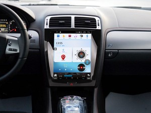 12.1インチ垂直スクリーンヘッドユニットIPSスクリーンCarPlay BT WiFi付きカーラジオジャガーXK 2006-2013 GPSナビプレーヤー用