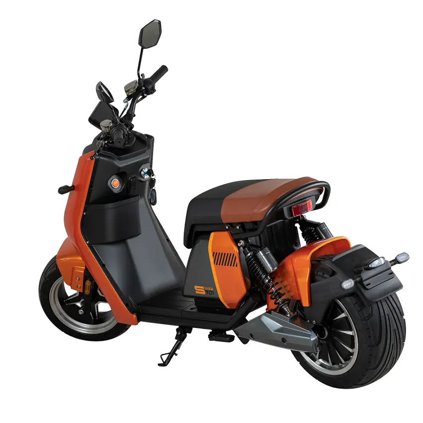 Elektrikli motosiklet Scooter yetişkin elektrikli Scooter 30ah 11 inç 45 aralığı 80 km/h hız koltuk ile 2000w lityum pil